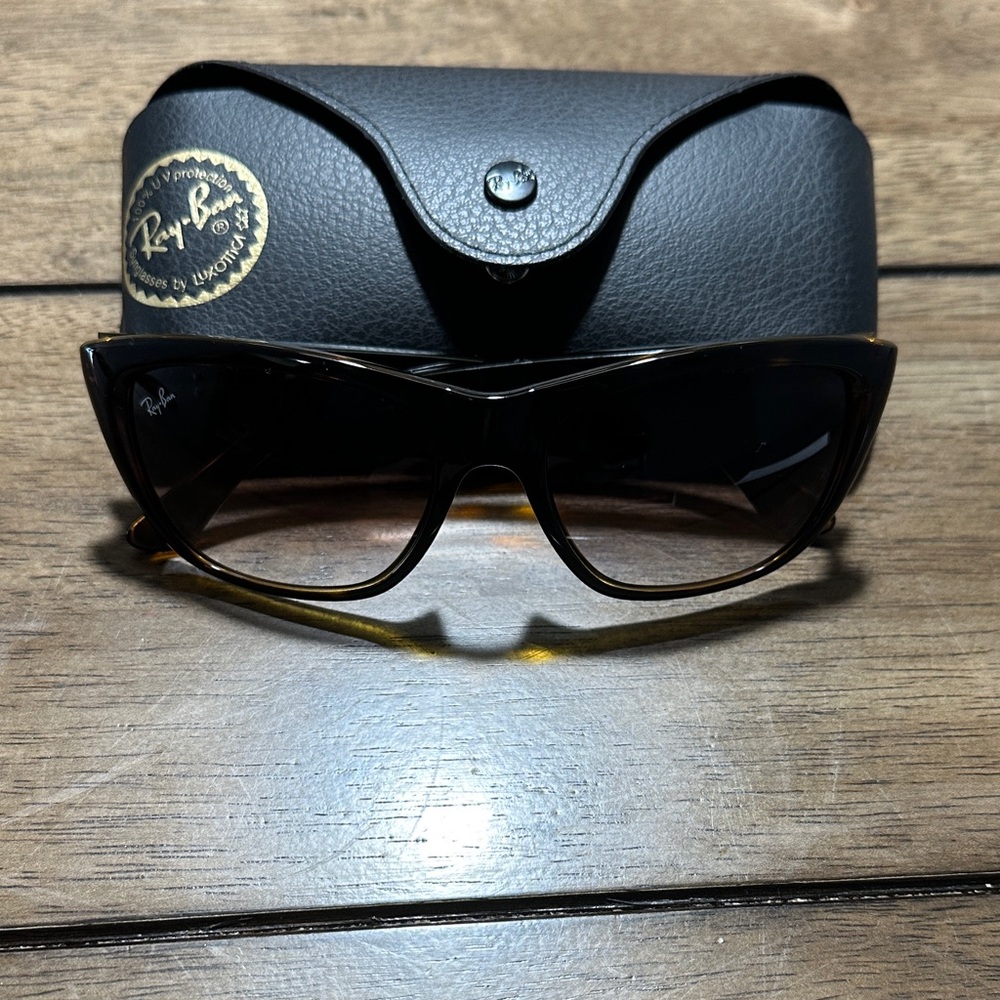 Ray-Ban Black and Brown Sunglasses